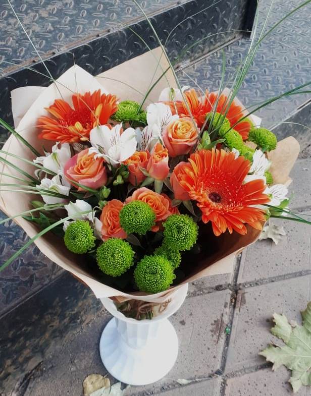 Букет цветов из: Герберы, Хризантемы, Альстромерии и Розы в Луховке