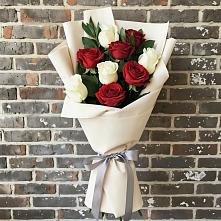Букет цветов из:  Розы в Луховке