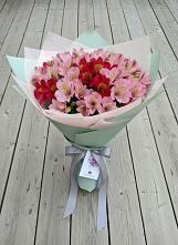 Букет цветов из:  Альстромерии в Луховке