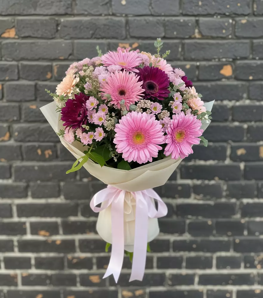 Букет цветов из: Герберы и Хризантемы в Луховке