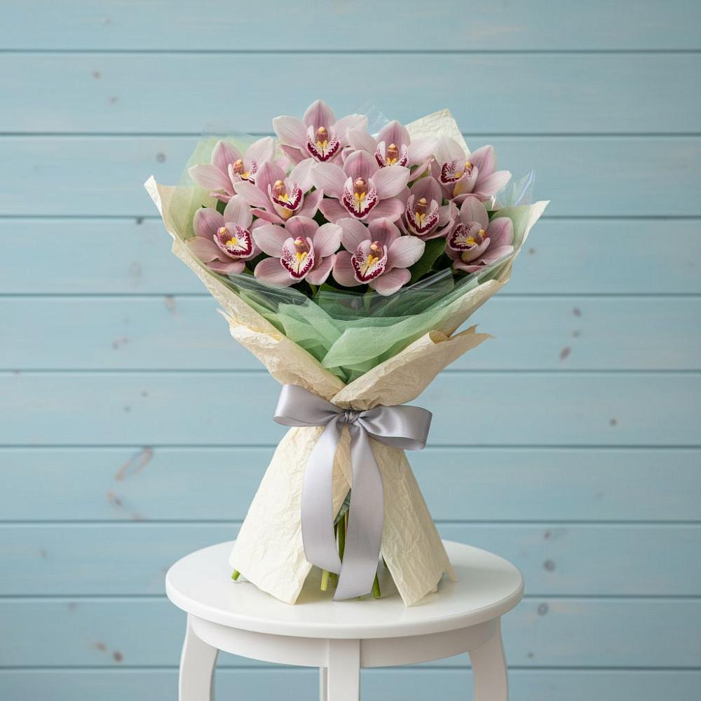 Букет цветов из: Орхидеи и Розы в Луховке