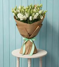 Букет цветов из:  Лизиантусы в Луховке