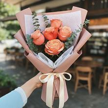 Букет цветов из:  Розы в Луховке