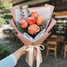 Букет цветов из:  Розы в Луховке