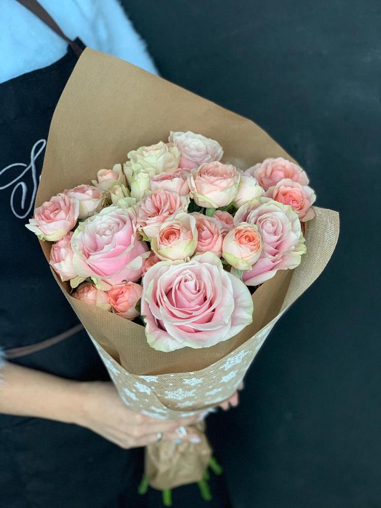 Букет цветов из: Хризантемы и Розы в Луховке