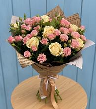 Букет цветов из:  Розы в Луховке