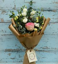 Букет цветов из:  Розы и Лизиантусы в Луховке