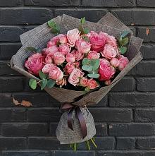 Букет цветов из:  Розы в Луховке
